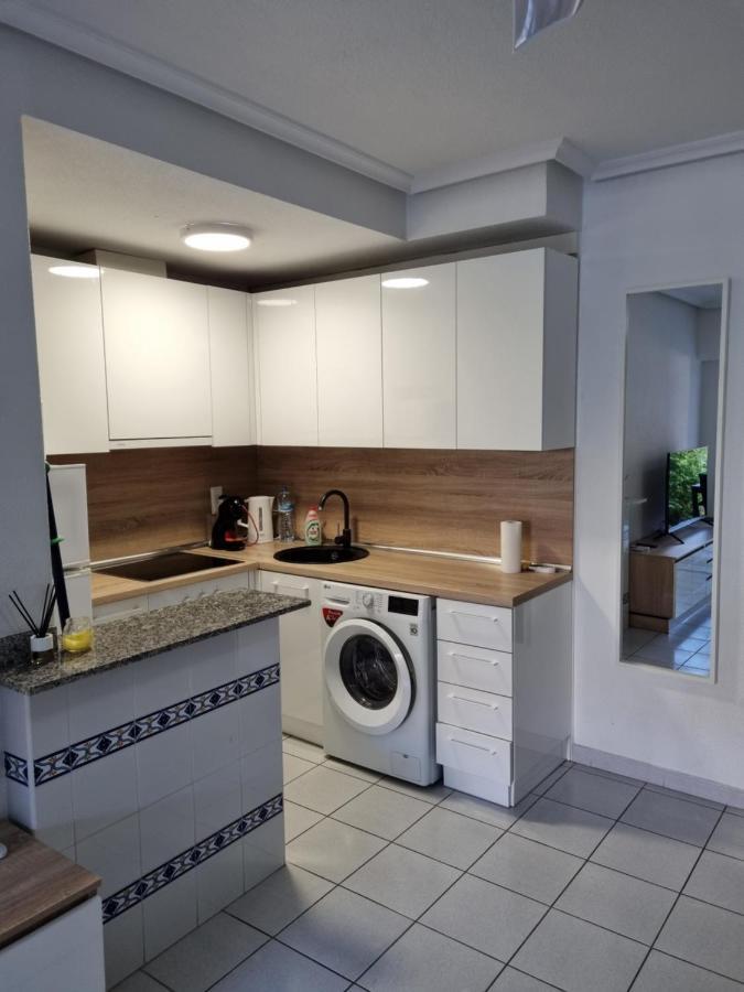 Apartment Eneas Torrevieja Bagian luar foto